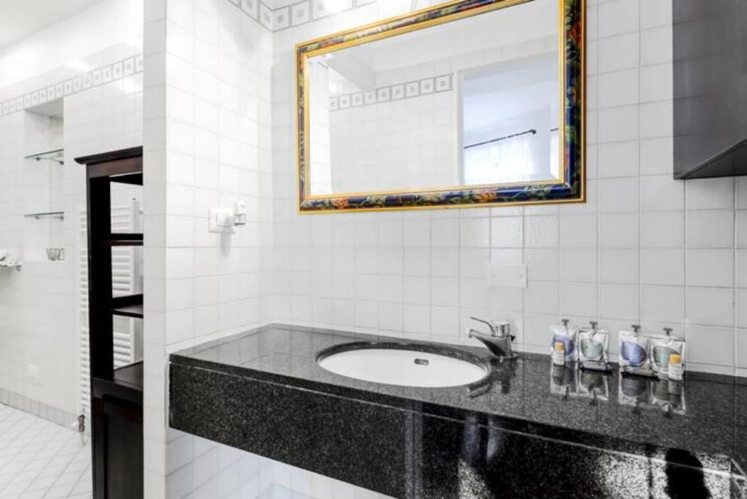 Pagano & Cenacolo Bright Apartment 밀라노 외부 사진